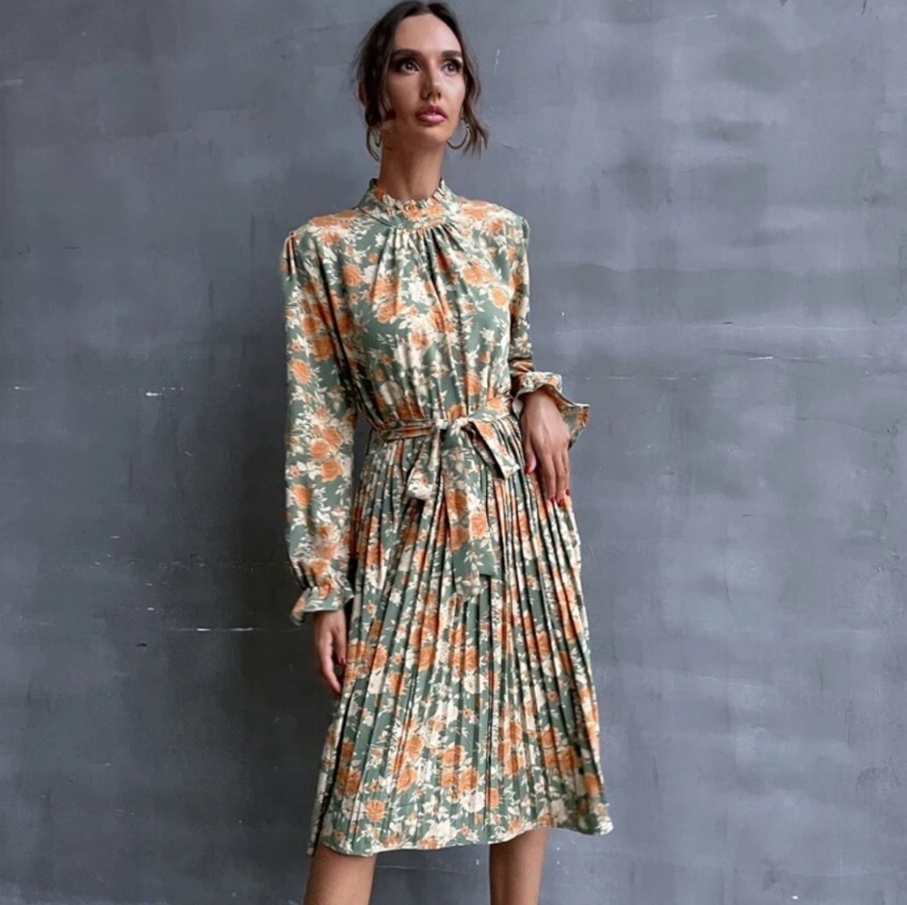 SHEIN Green and Orange Floral Pleated Midi Dress